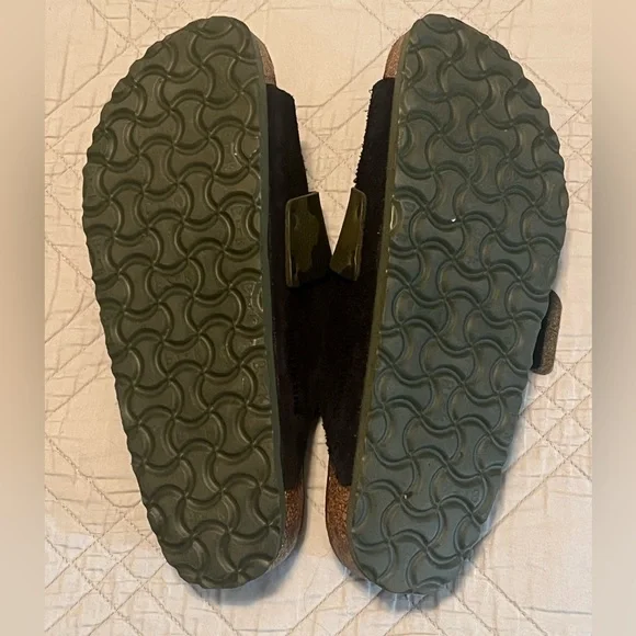Birkenstock Kyoto Black Suede and Camo Sandals, Euro size 39, M 6, W 8. - Picture 5 of 7